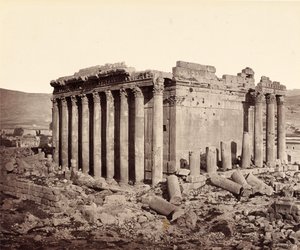 El Templo de Júpiter, Baalbek, desde el noroeste de Francis Bedford