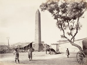 Obelisco egipcio, Aguja de Cleopatra, en Alejandría, Egipto
