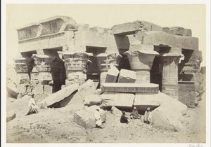 Vista del Templo de Kom Ombo Vamos Ombo. Vista Cercana. (título en el objeto) de Francis Frith