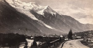 Vista panorámica de Chamonix-Mont Blanc, en Francia de Francis Frith