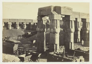 Parte del Gran Templo (Almacenes del Gobierno), Luxor de Francis Frith