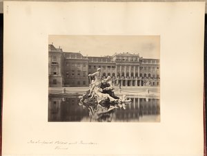 Palacio Imperial y Fuente de Viena