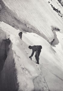 Alpes Peninos: Por debajo del Col de Tournanche (foto en blanco y negro) de Francis Sydney Smythe