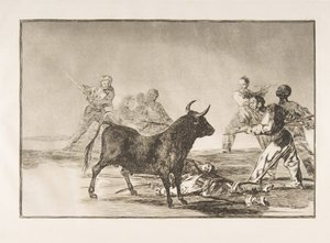 Placa 12 de la Tauromaquia: La multitud corta los tendones del toro con lanzas, hoces, banderillas... de Francisco de Goya