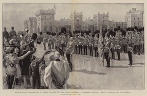 Su Majestad presentando un color de estado a los Guardias Escoceses en el Castillo de Windsor, tres hurras por la Reina