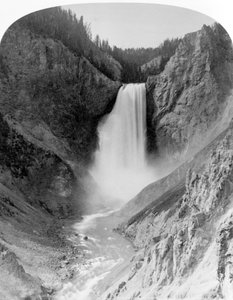 Grandes cataratas de Yellowstone, 360 pies, c.1883 (foto en blanco y negro) de Frank Jay Haynes