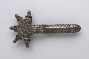 Fíbula, 500s de Frankish School