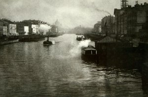 El río Fontanka en San Petersburgo, Rusia, 1900s de Fred Boisson