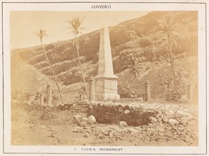 Estación del Pacífico en el HMS Triumph - Placa 14, monumento a Cooks, Hawai. de Frederick George Denham Bedford