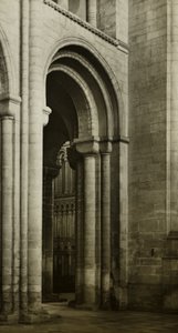 Catedral de Ely: Nave, Esquina Suroeste de Frederick H. Evans