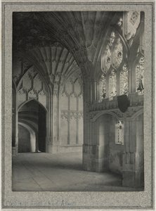 Gloucester Cathedral - Cloisters: South and West Alleys de Frederick Henry Evans