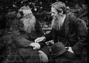 Ruskin y Holman Hunt disfrutan de una conversación sobre arte, c1925 de Frederick Hollyer