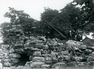 Construcción del Paddock de Antílopes en el Zoológico de Londres, junio de 1924 de Frederick William Bond
