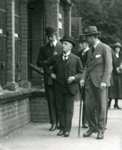 El Rey de Italia, Víctor Manuel III, Visitando el Zoológico de Londres en 1924
