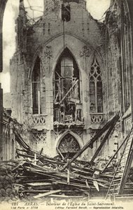 Interior dañado de la Iglesia del Santísimo Sacramento, Arras, Francia, Primera Guerra Mundial de French Photographer