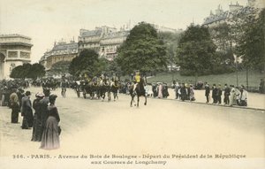 Salida del Presidente de Francia, Hipódromo de Longchamp, París de French Photographer