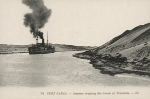 Egipto: Vapor cruzando la trinchera de Toussoun (foto b/n)