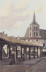 Guitres, Antigua Sala y campanario de la Iglesia