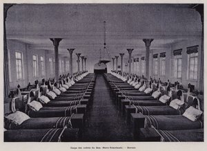 El Ejército Ruso: Cuerpo de Cadetes del Don, Novo-Tcherkask, Dormitorio de French Photographer
