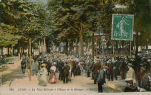 Lyon, La Place Bellecour a l