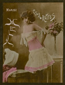 Marise, chica desnudándose