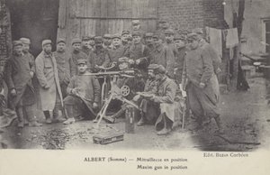 Ametralladora Maxim en posición, Albert, Somme, Primera Guerra Mundial de French Photographer