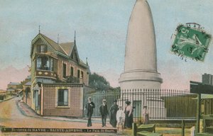 Pain de sucre (memorial de azúcar) en Sainte-Adresse cerca de Le Havre. Mausoleo construido en memoria de Charles Lefebvre-Desnouettes de French Photographer