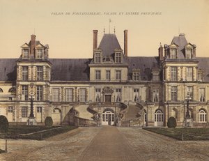 Palacio de Fontainebleau, fachada y entrada principal (foto en color)