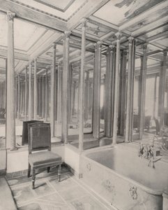 París: Baño, edificio de la Embajada Alemana de French Photographer
