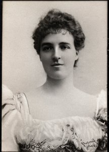 Retrato de María Amelia, Reina Consorte de Portugal de French Photographer