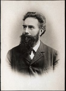 Retrato de Wilhelm Conrad Roentgen o Rontgen (1845-1923), físico alemán de French Photographer
