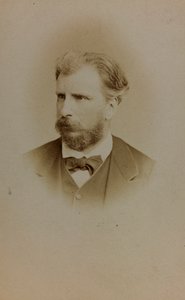 Retrato de William Bouguereau, pintor francés; carte de visite (foto en b/n)