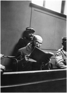 El juicio de Henri Desire Landru (1869-1922) 20 de noviembre de 1921 de French Photographer