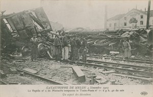 Accidente de tren en Melun, Francia, 4 de noviembre de 1913. Vista de los escombros de French Photographer
