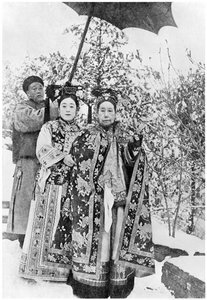 Tzu Hsi (1835-1908) Emperatriz Viuda de China, c.1903 de French Photographer