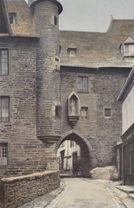 Uzerche, Vieja Puerta de la ciudad, Lado de la entrada de French Photographer