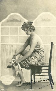 Mujer en una toalla de baño de French Photographer
