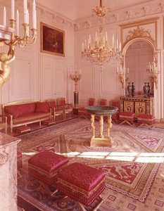 Una sala de recepción en el Gran Trianon (foto) de French School
