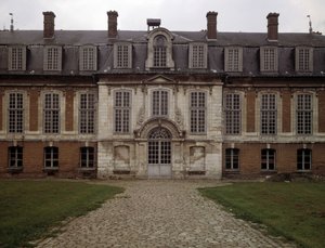 Arquitectura barroca: fachada del Hotel des Rams (siglo XVII), Abbeville, Somme (80) de French School