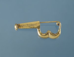 Broche en estilo pompeyano perteneciente a Caroline Murat