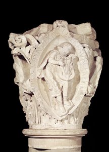 Capitel que representa la Tercera Clave del Canto Llano con un laudista, c.1095 de French School