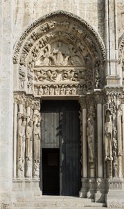 Catedral de Chartres, bahía a la izquierda de la puerta real mirando al oeste, llamada la ascensión de French School