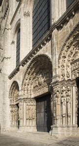 Catedral de Chartres, portal real fachada oeste de French School