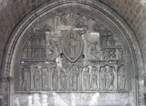 Cristo con dos ángeles y escenas de la vida de San Esteban, de la puerta norte de French School