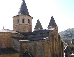 Iglesia de San Foy, comenzada c.1050 por el abad Odolric de French School