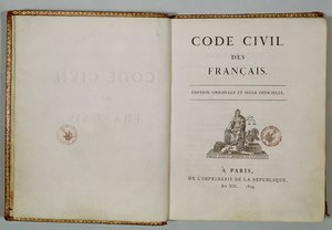 Código Civil, abierto en la portada, 1804 de French School