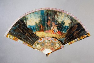 Abanico de mano estilo Vernis Martin dañado que representa Fiesta galante, cuero de cisne con varilla de guardia de marfil pintada