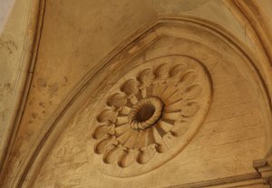 Vista de una rosácea tallada