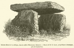 Dolmen descubierto en África, en el valle de El-Arouna, Cabilia de French School
