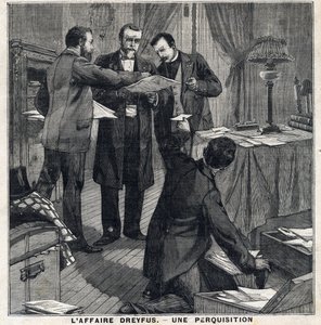 Caso Dreyfus: Tres oficiales de civil y un comisario de policía realizan un registro en la casa de Georges Picquart (1854-1914). En "Le Petit Parisien" el 5/12/1897. Colección privada de French School